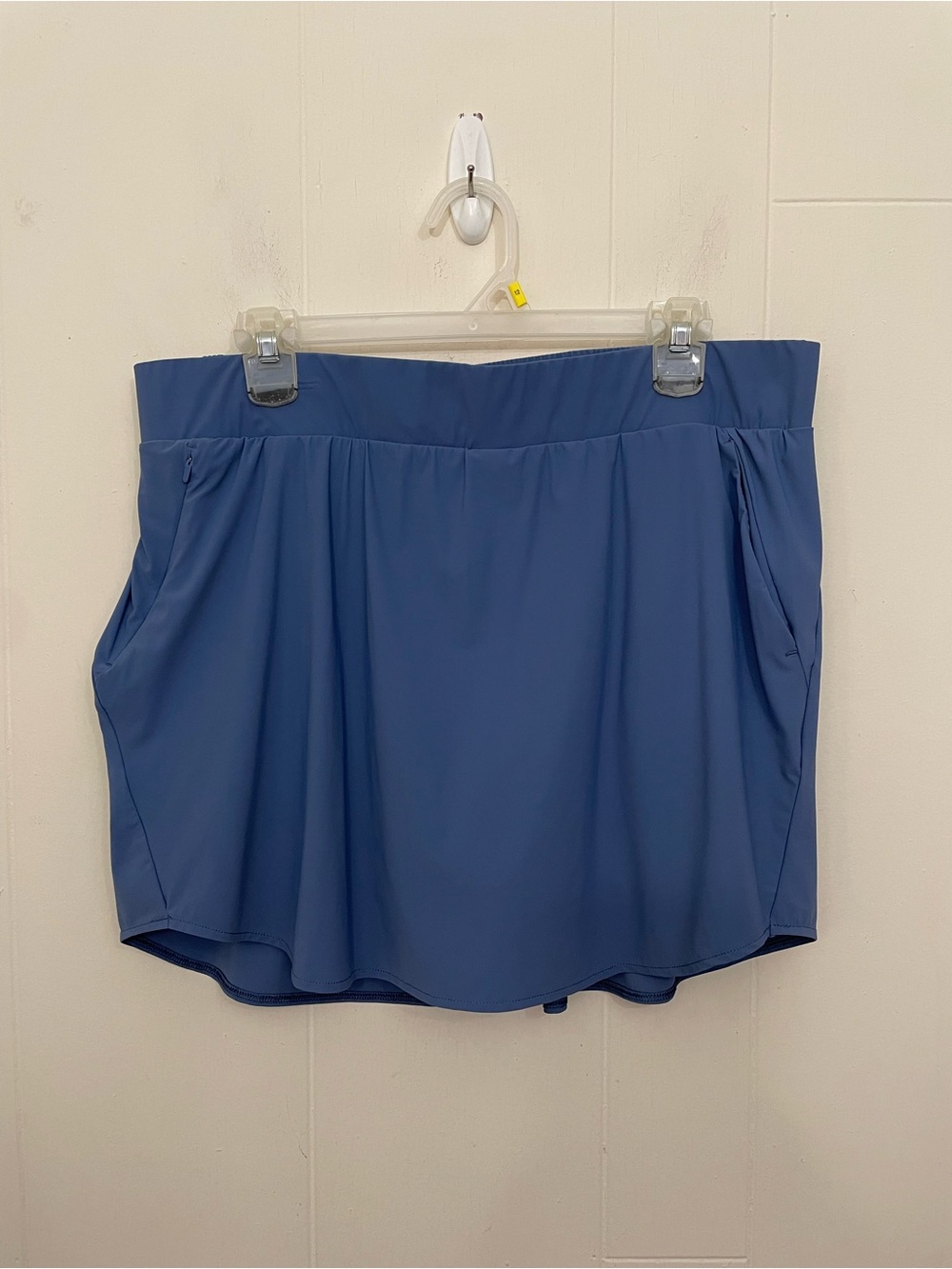 All In Motion Athletic Skort Size L Periwinkle Blue Zipper Pockets Golf Tennis